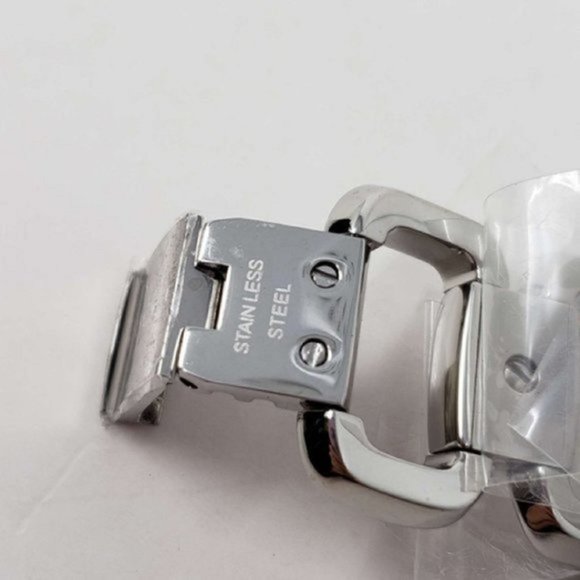 Authentic Gucci YA125404 G-Class Stainless Steel Watch - Picture 13 of 14